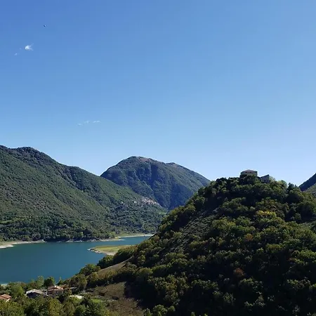Amazing View Castel di Tora