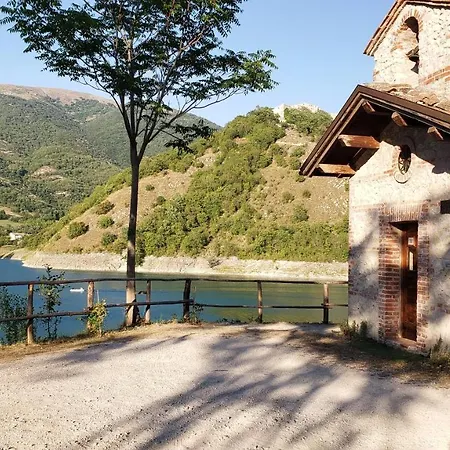 Amazing View Apartment Castel di Tora