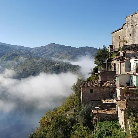 Amazing View * Castel di Tora