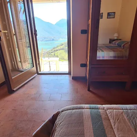 Amazing View Apartment Castel di Tora